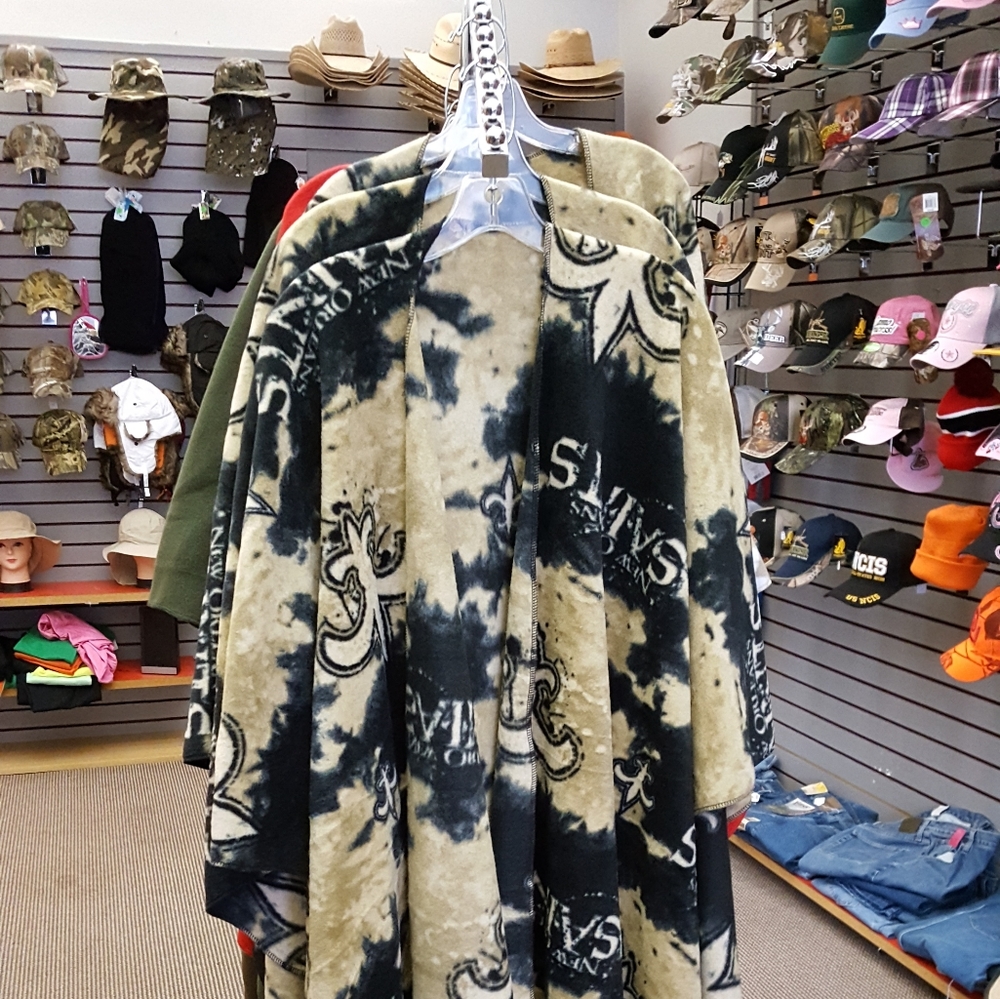 LADIES NEW ORLEANS SAINTS FULL CAPE NE